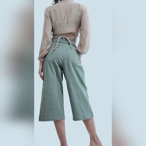 NWT Wide Leg High Rise Cotton Capri Pants